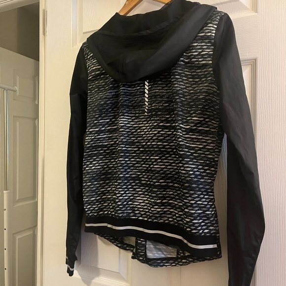 Under Armour Rain Jacket - Picture 4 of 4